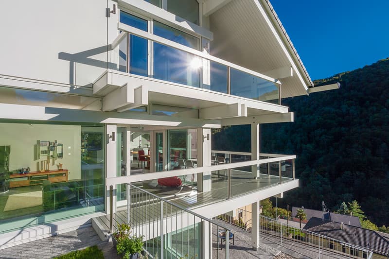 Oasi di Lusso e Design: Villa con Vista Panoramica a 360 (6)