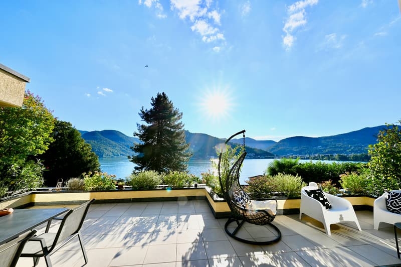 Elegante Attico Duplex con Vista Spettacolare sul Lago di Lugano (3)