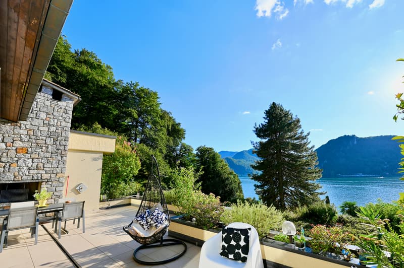 Elegante Attico Duplex con Vista Spettacolare sul Lago di Lugano (4)