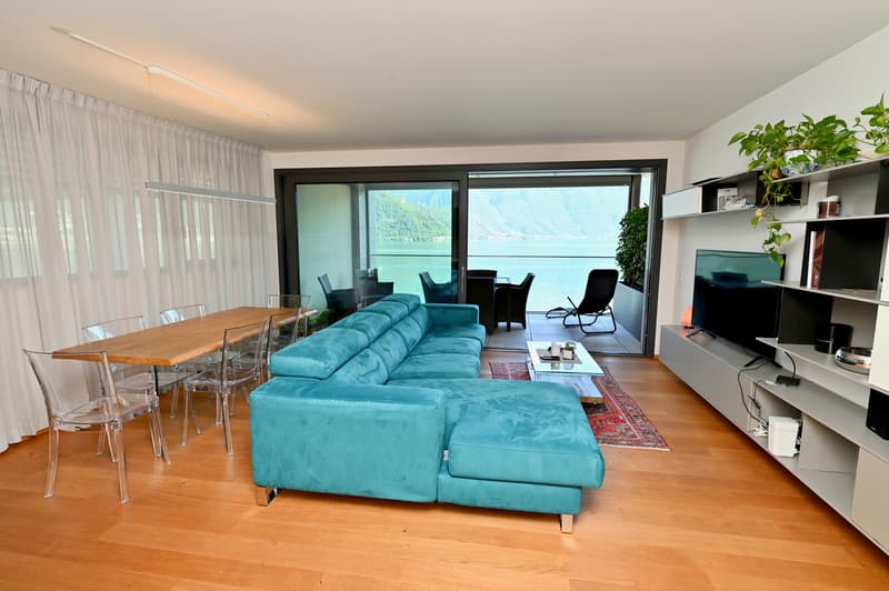 Raffinato Appartamento con Vista Lago, Perfetto come Casa Vacanze (7)
