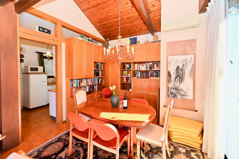 Villa with 2 Independent Apartments and Breathtaking Lake View at 180 Degrees (13)