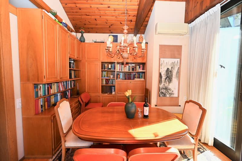 Villa with 2 Independent Apartments and Breathtaking Lake View at 180 Degrees (12)