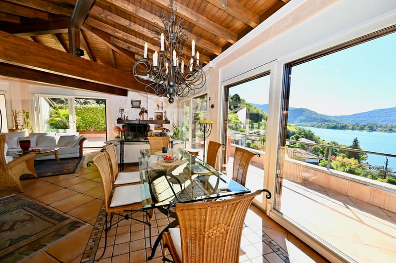 Elegante Attico con Vista Mozzafiato a 180 sul Lago - Casa di Vacanze (9)