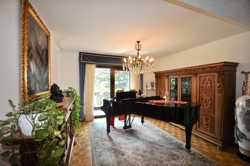 Villa in Stile Ticinese Immersa nel Verde con Privacy e Vista Lago (10)
