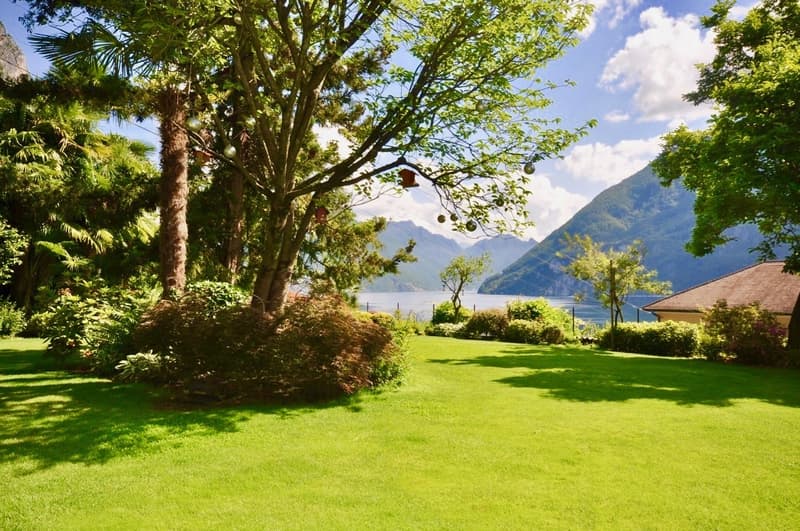 Villa in Stile Ticinese Immersa nel Verde con Privacy e Vista Lago (6)