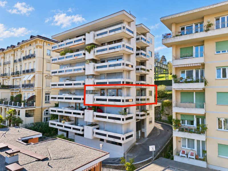 Elegante Appartamento con Vista Lago Mozzafiato a Lugano (4)