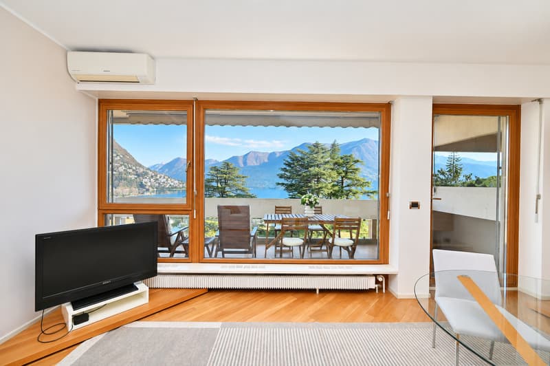 Elegante Appartamento con Vista Lago Mozzafiato a Lugano (5)