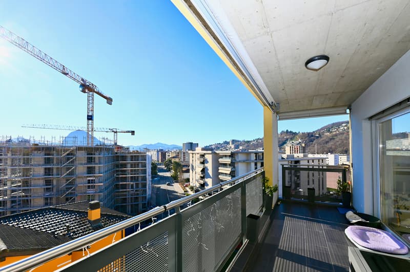 Elegante Attico con Terrazza Panoramica vicino al Centro di Lugano (7)