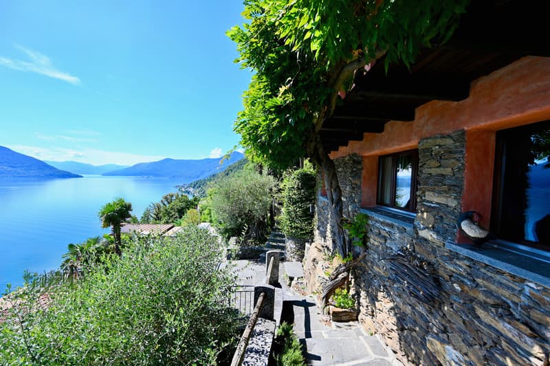 Charmantes Rustico mit atemberaubendem Blick auf den Lago Maggiore (5)