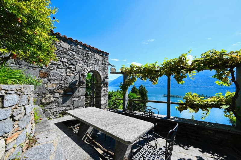 Charmantes Rustico mit atemberaubendem Blick auf den Lago Maggiore (2)