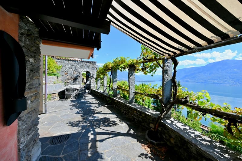 Charmantes Rustico mit atemberaubendem Blick auf den Lago Maggiore (7)