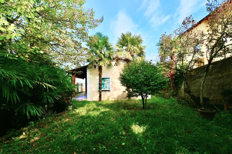 Proprietà con Terreno Edificabile e Casetta da Ristrutturare (4)