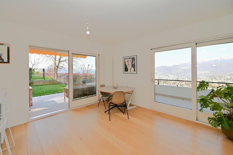 Raffinato Appartamento con Giardino e Vista sul Golfo di Lugano (5)