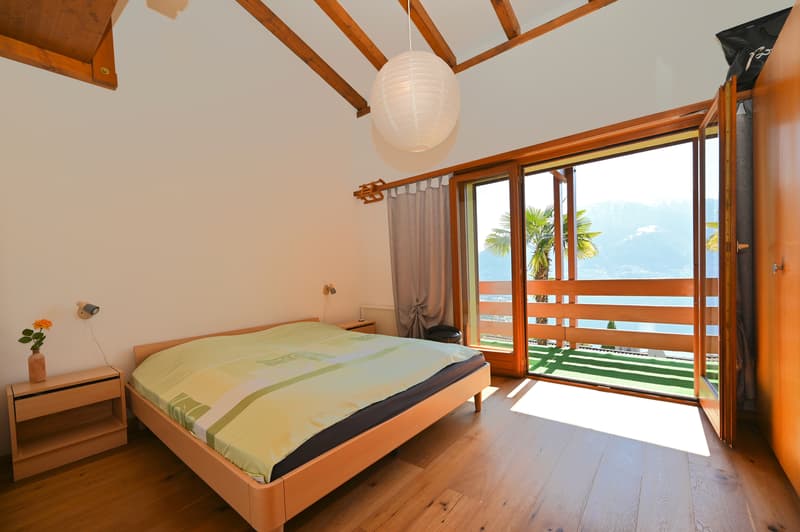 Casa a schiera con vista lago, pace assoluta e piscina comunitaria (11)