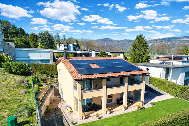 Villa con Vista Panoramica sulle Montagne e sul Lago di Lugano (2)