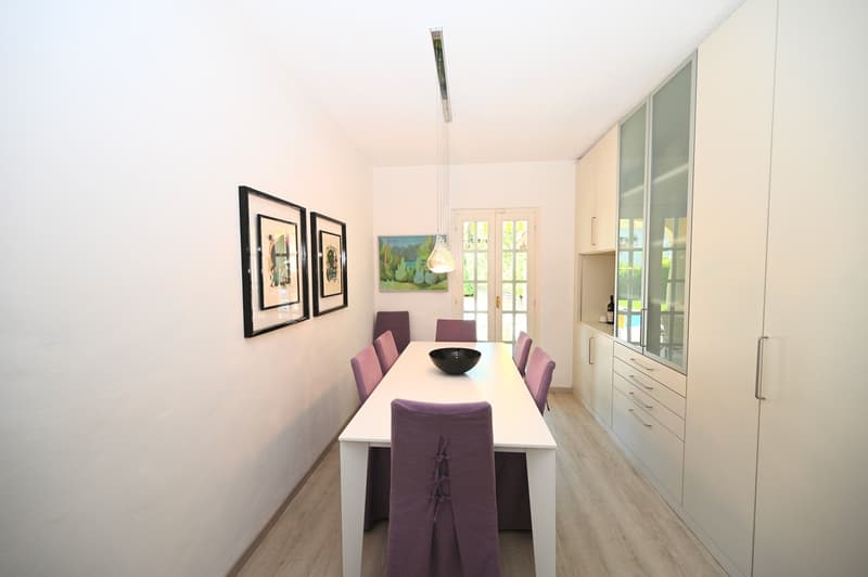 Elegante Villa Bifamiliare con Vista Panoramica - Prezzo Trattabile (10)