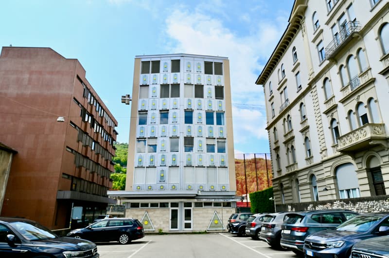 Palazzina a reddito con uffici a Chiasso (4)