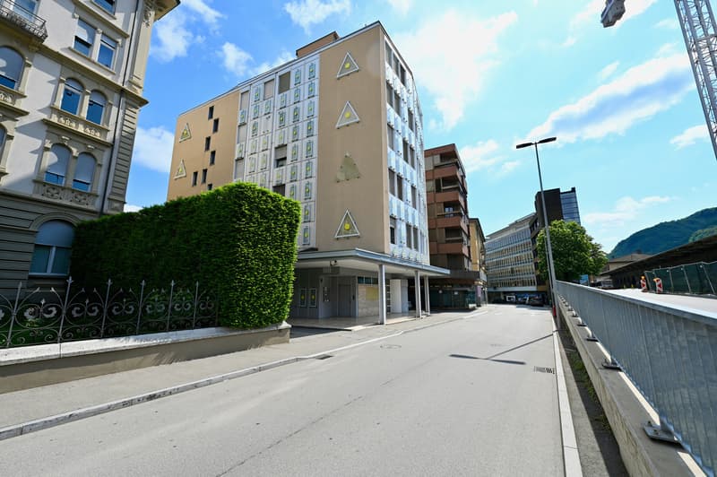 Palazzina a reddito con uffici a Chiasso (3)