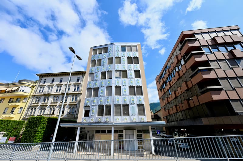 Palazzina a reddito con uffici a Chiasso (1)