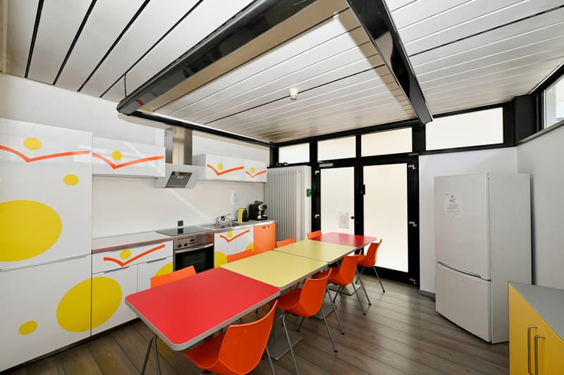 Palazzina a reddito con uffici a Chiasso (6)