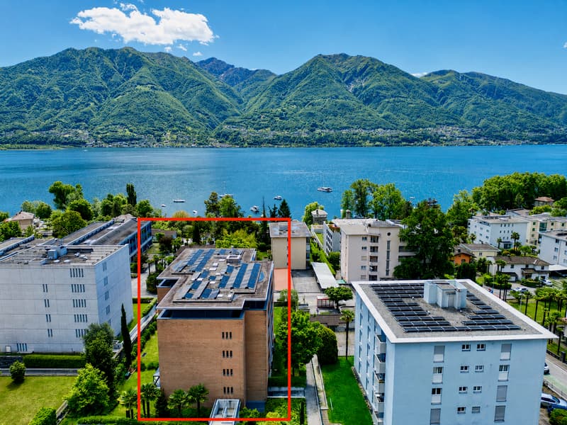 Ampio e Tranquillo Appartamento in Moderno Stabile a Pochi Passi dal Lago (2)