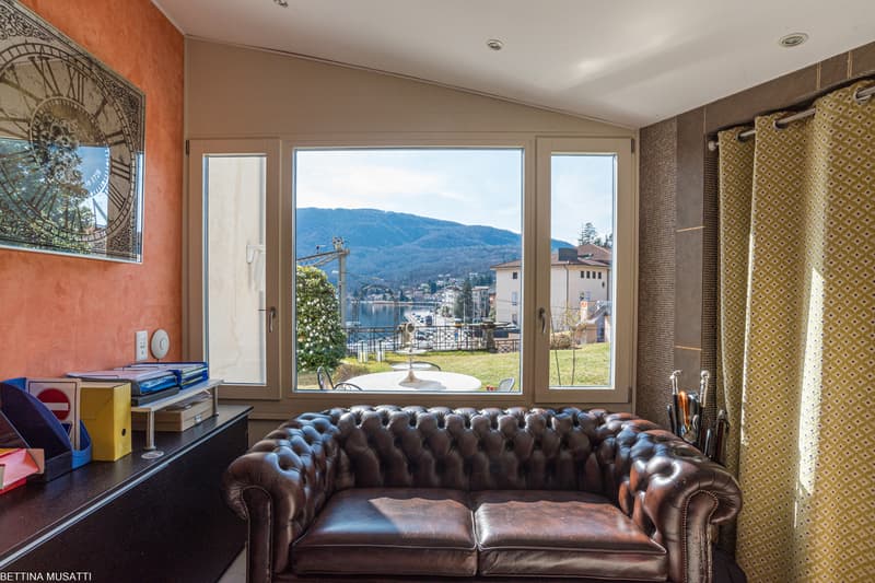 Prestigious 19th-century Villa Borghese with lake view in Ponte Tresa (12)