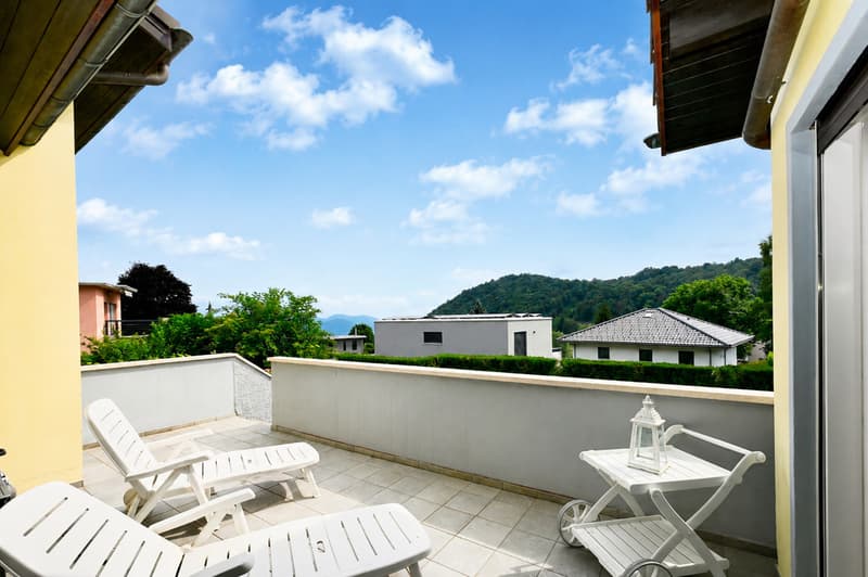 Raffinata Villa di Charme con Giardino e Possibilità Piscina (12)