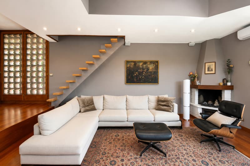 Prestigiosa Villa con Panoramica Vista Lago e Darsena Privata (10)