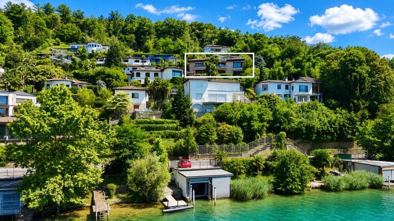 Prestigiosa Villa con Panoramica Vista Lago e Darsena Privata (1)
