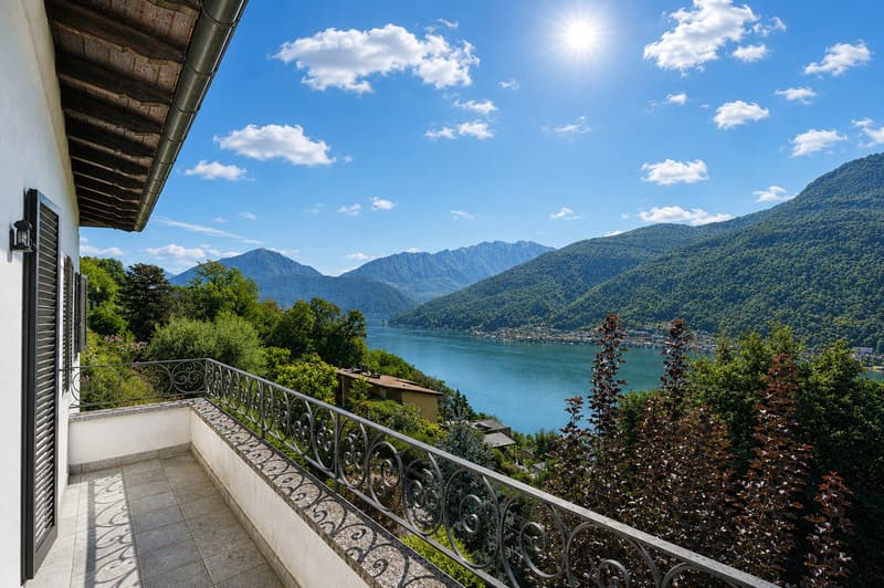 Villa Panoramica con Splendida Vista Lago di Lugano a Morcote (5)