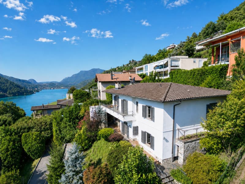 Villa Panoramica con Splendida Vista Lago di Lugano a Morcote (1)