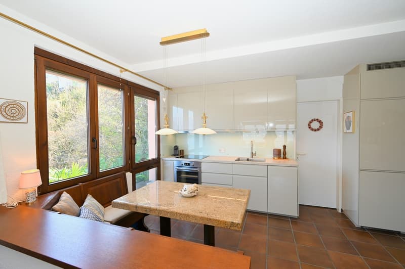 Mediterrane Ferienwohnung mit Seeblick und Aussenpool (8)