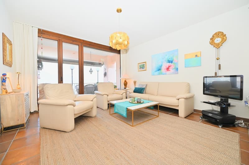 Mediterrane Ferienwohnung mit Seeblick und Aussenpool (5)