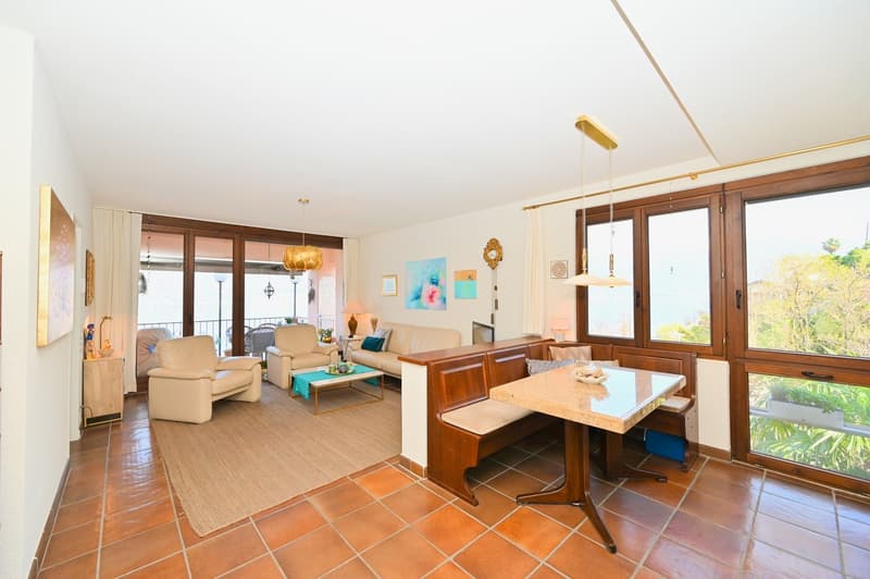 Mediterrane Ferienwohnung mit Seeblick und Aussenpool (6)