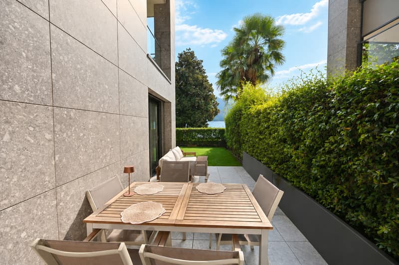 Raffinato Appartamento con Giardino Privato e Vista sul Lago di Lugano (5)