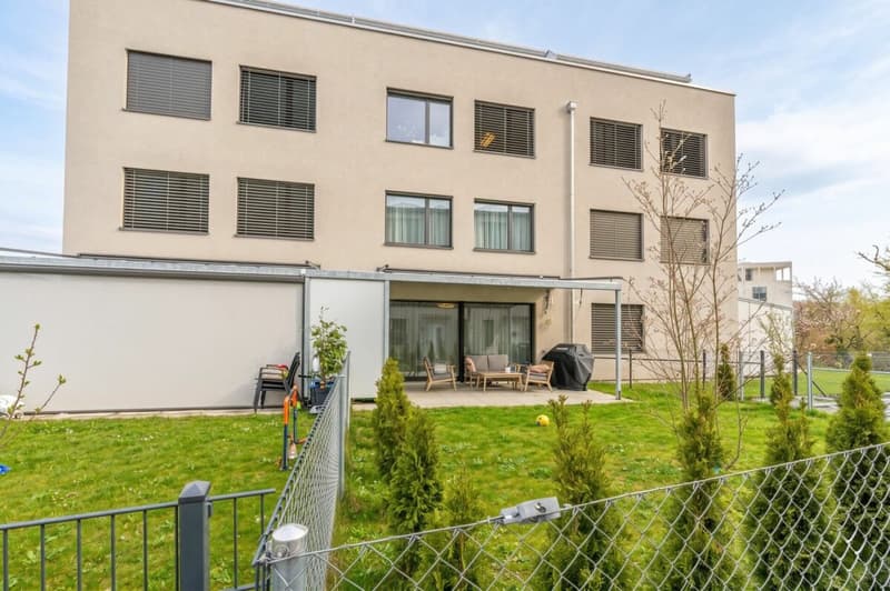 Casa a schiera moderna di 7,5 locali direttamente sulla riserva naturale di Töss (9)