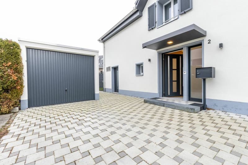 Maison unifamiliale indépendante dans un emplacement central (28)
