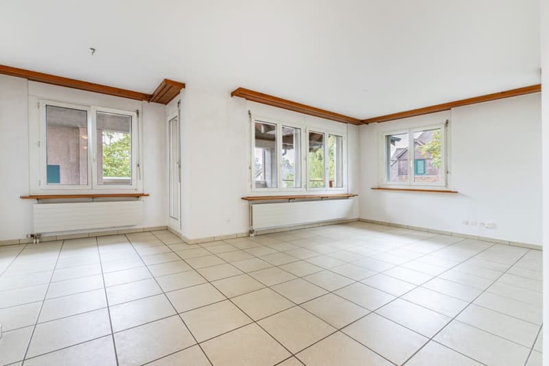 Appartement unique et lumineux avec plan d'étage individuel et deux balcons (2)
