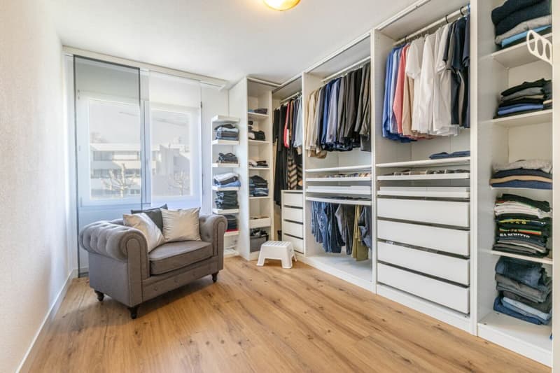 Maison individuelle détachée, moderne avec beaucoup d'espace pour vivre, les loisirs et les affaires (15)