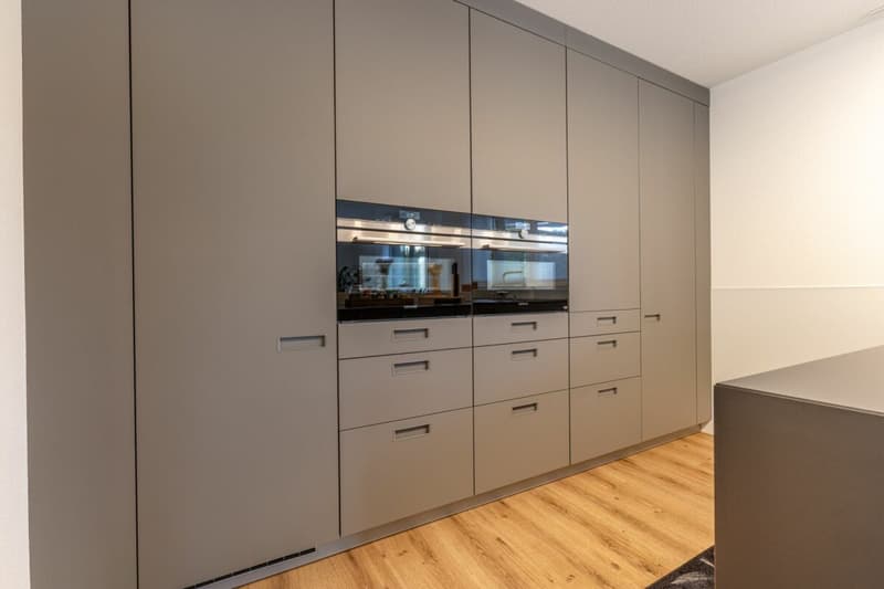 Maison individuelle détachée, moderne avec beaucoup d'espace pour vivre, les loisirs et les affaires (8)