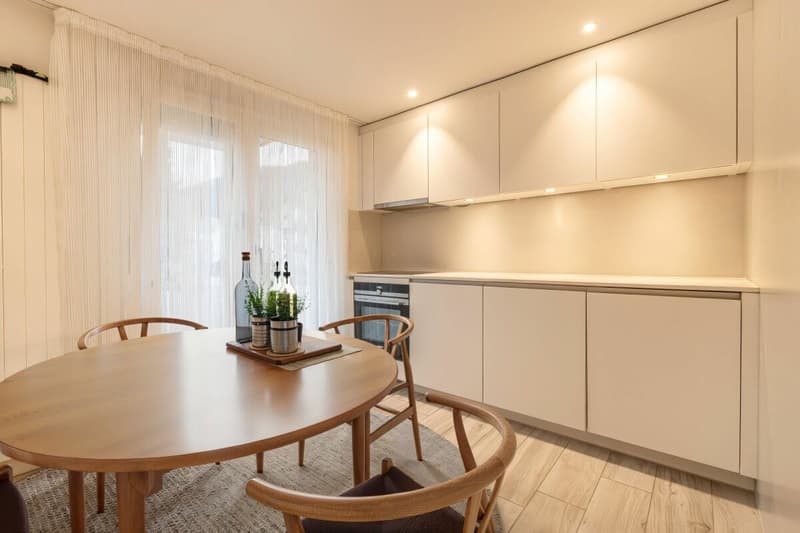 Totally renovated 3.5-room apartment with garage box in a quiet cul-de-sac (3)