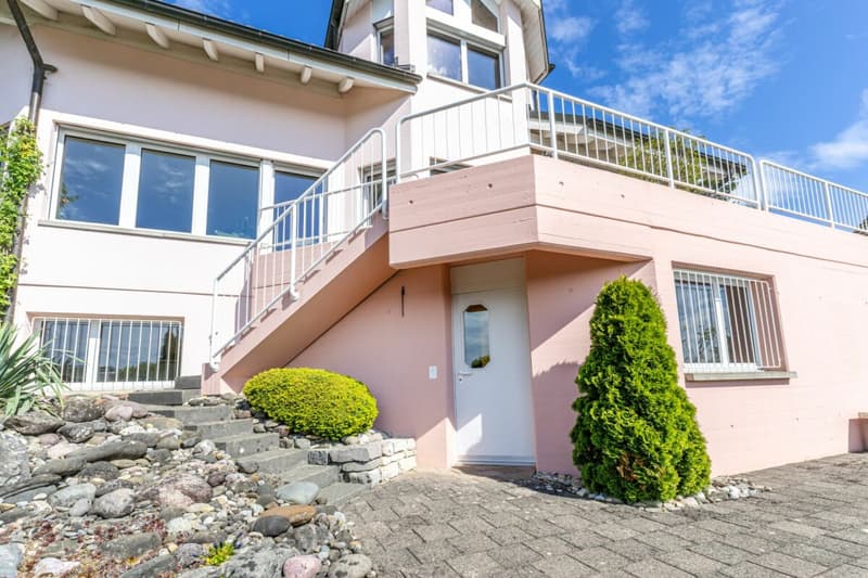 Dreamy panoramic view meets living quality - versatile single-family house in elevated location (12)