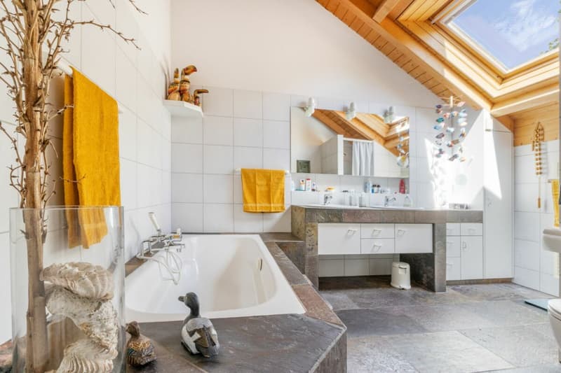 Dreamy panoramic view meets living quality - versatile single-family house in elevated location (15)
