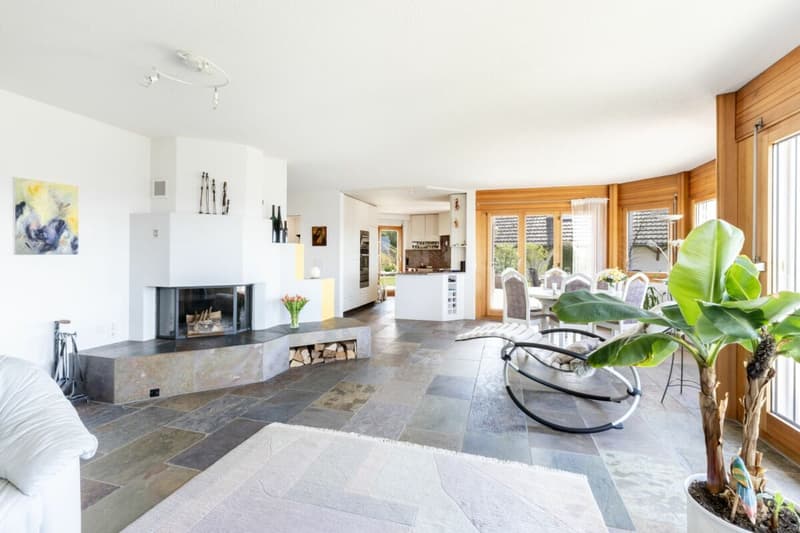 Dreamy panoramic view meets living quality - versatile single-family house in elevated location (6)