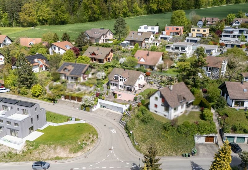 Dreamy panoramic view meets living quality - versatile single-family house in elevated location (2)