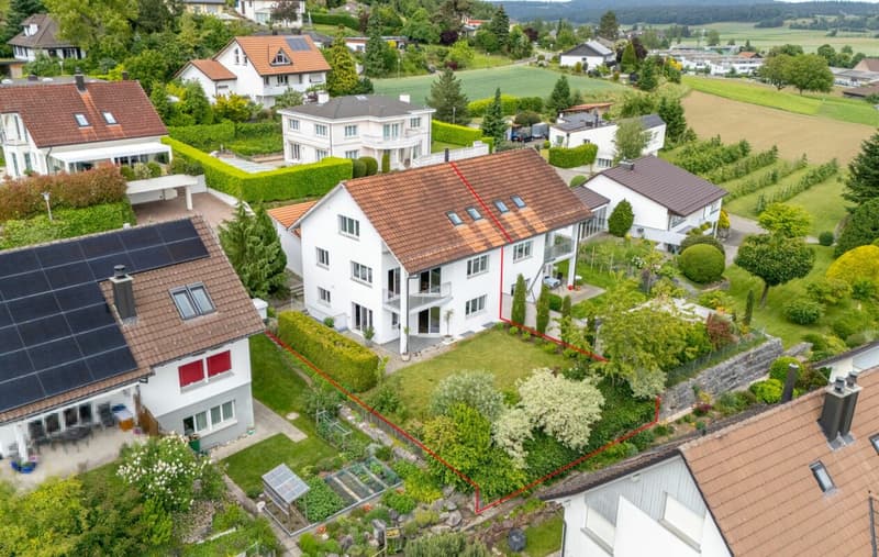 Modern and bright 6.5-room semi-detached house in a quiet location with double garage and direct house access (1)