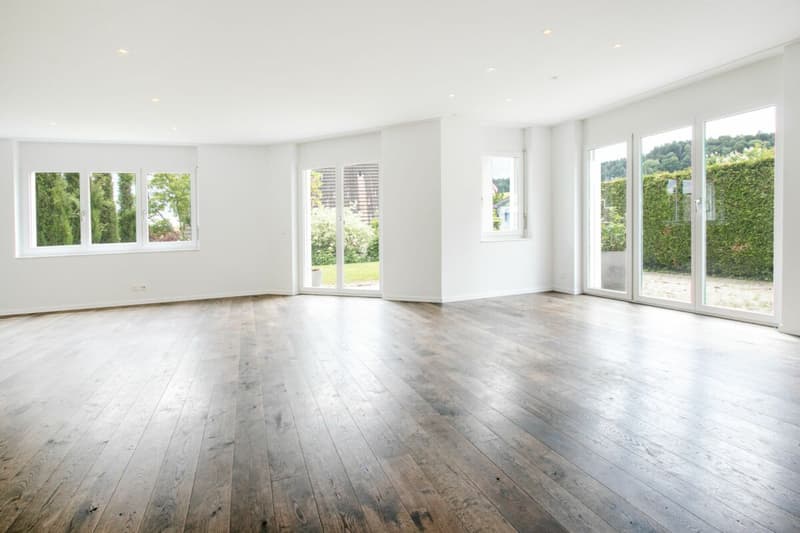 Modern and bright 6.5-room semi-detached house in a quiet location with double garage and direct house access (9)