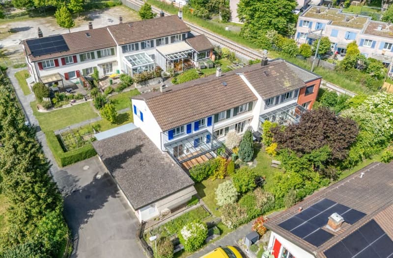 Charming 4.5 room corner single-family house with protected outdoor area and garage box (1)