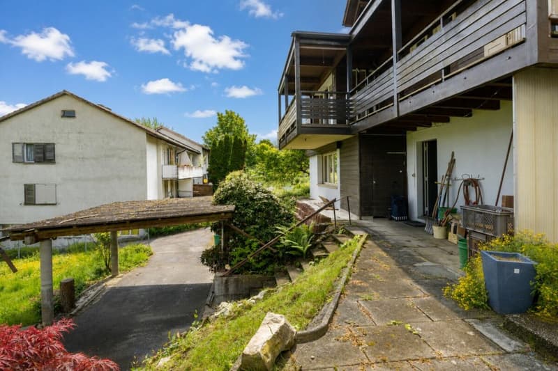 Spacious 8.5-room family house with plenty of space and potential (6)