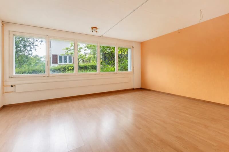 Spacious 8.5-room family house with plenty of space and potential (15)